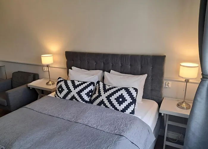 Angel House Aparthotel