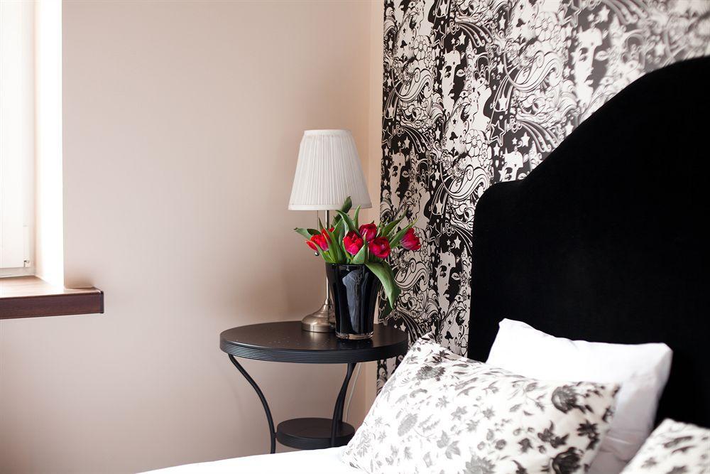 Angel House Aparthotel