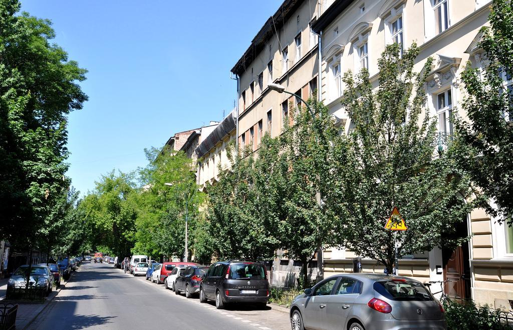 Aparthotel Angel House 3*
