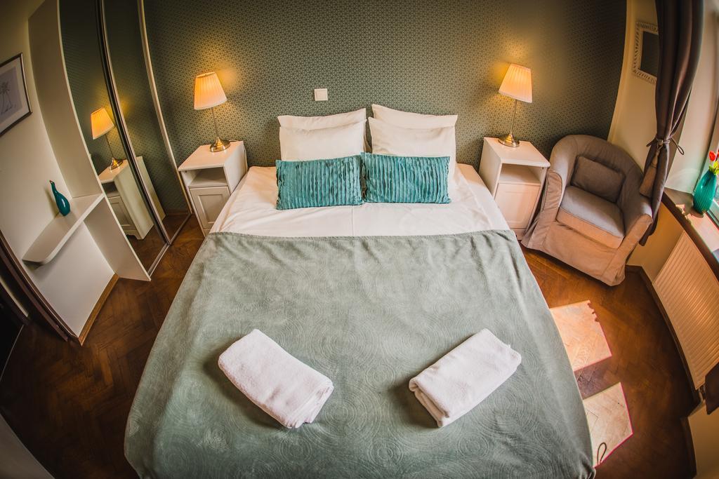 Aparthotel Angel House 3*