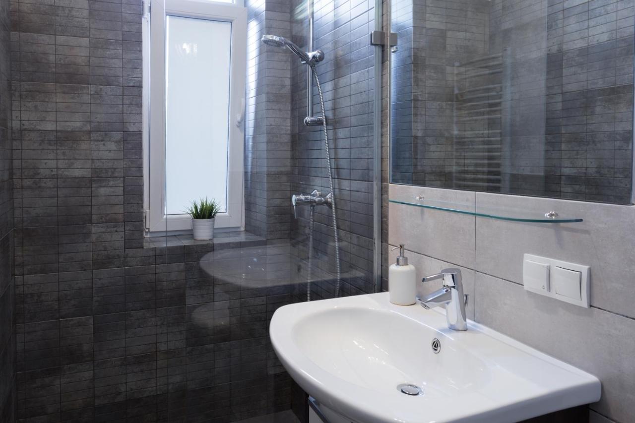 Angel House Apartahotel 3*